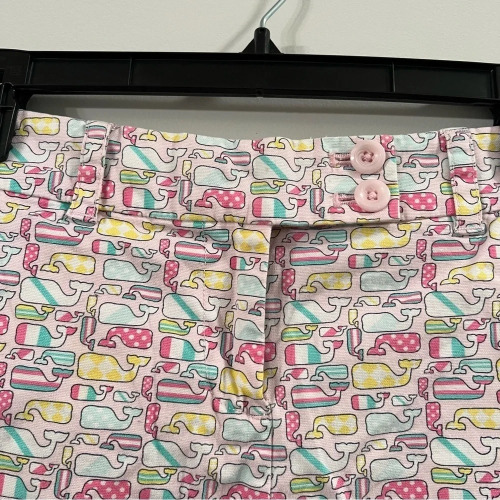 Women’s Vineyard Vines pink whale printed chino shorts size 0